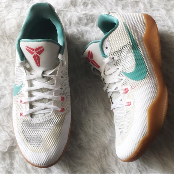 kobe 11 em low summer